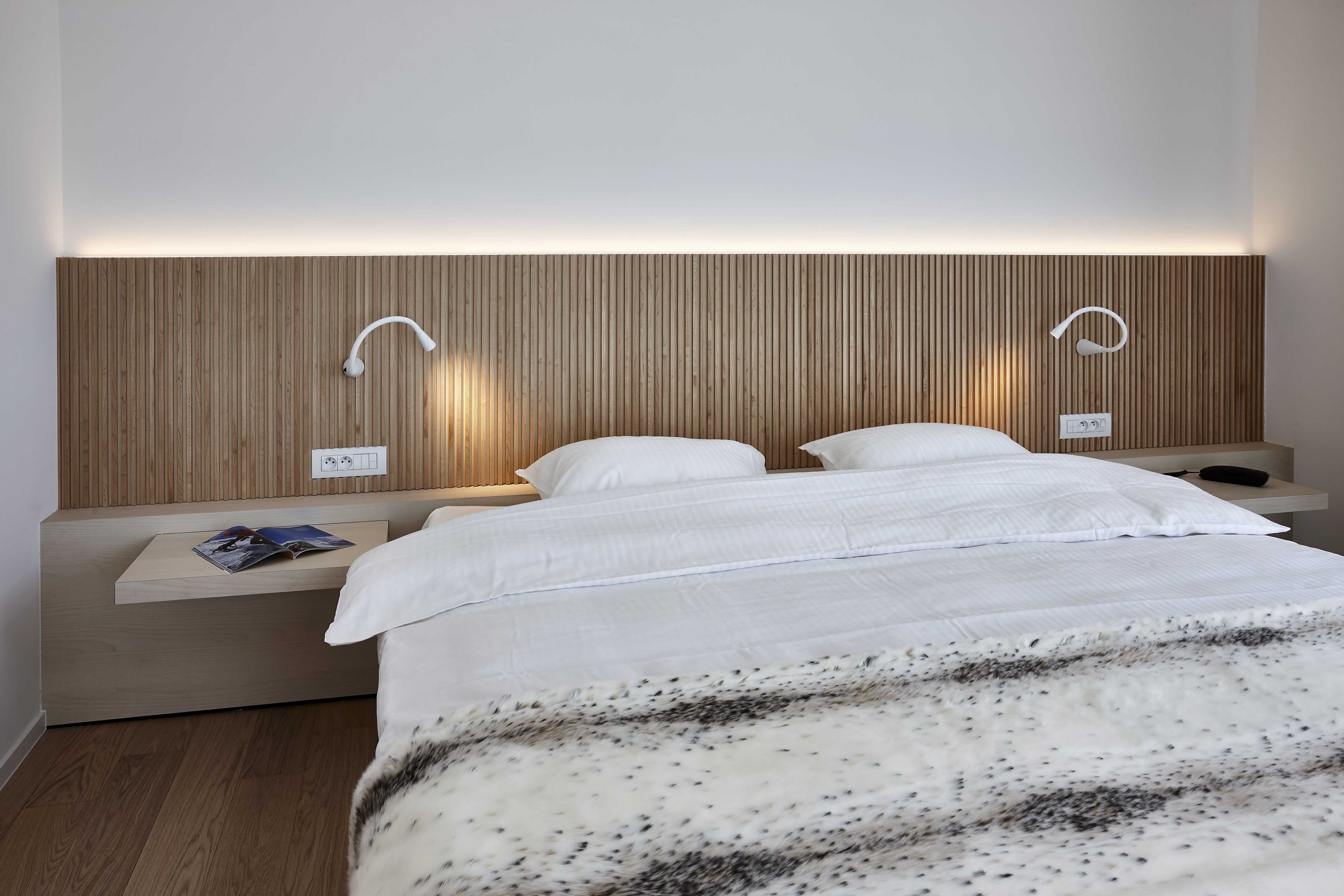 classic double room | desk, free wifi, bed sheets