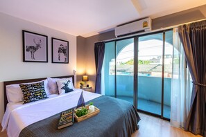 Superior Double Room | Desk, laptop workspace, free WiFi - Sereno Airport Hotel (Chiang Mai)