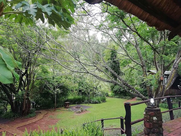 行政木屋, 1 间卧室, 河景, 一层 (4 Berth) | 花园景观