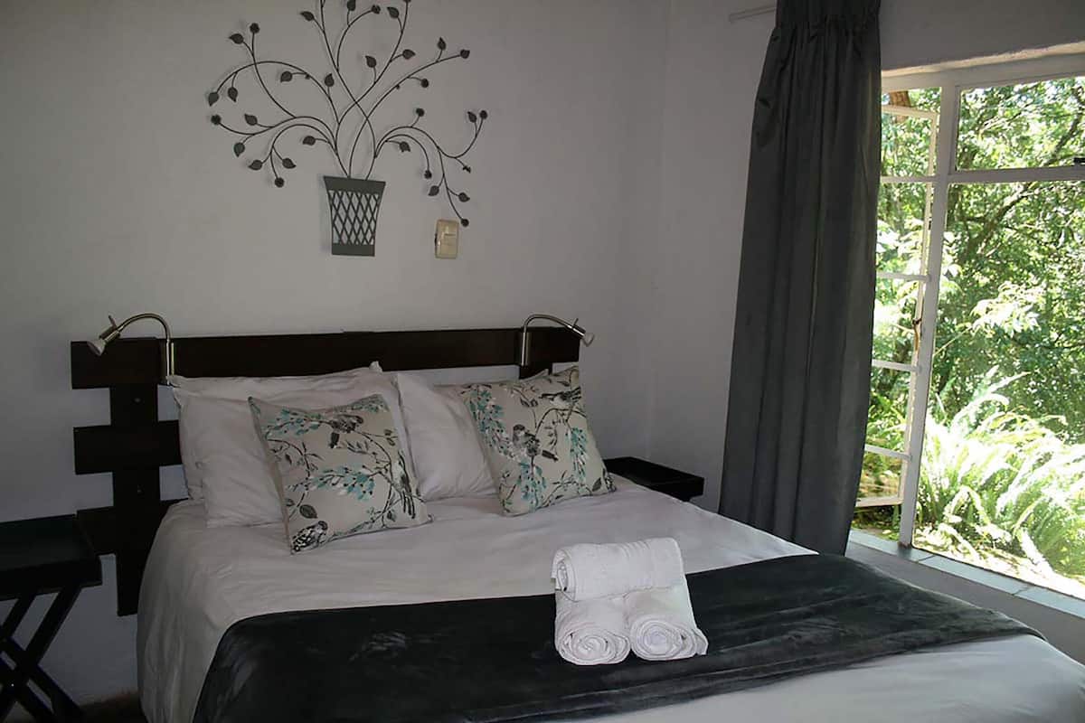 1 bedroom, hypo-allergenic bedding, individually decorated