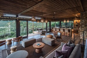 Bar (en el alojamiento)