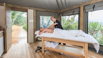 Gezichtsbehandelingen, manicures en pedicures