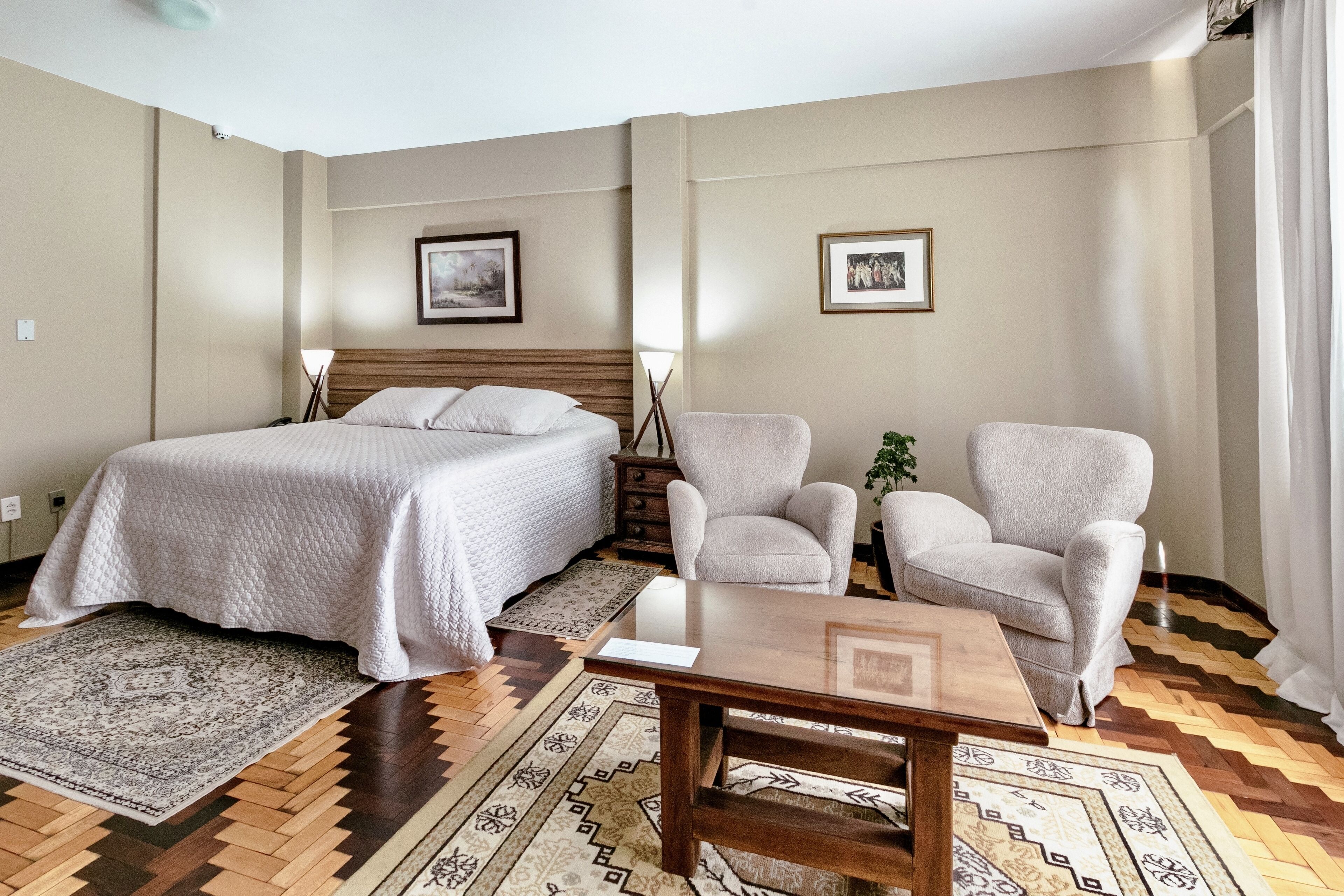 suite double room | individually decorated, desk, blackout curtains, free wifi