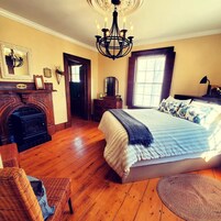 Room, 1 Queen Bed, Bay View, Ground Floor (Captain's Quarters) | Premium bedding, individually decorated, individually furnished