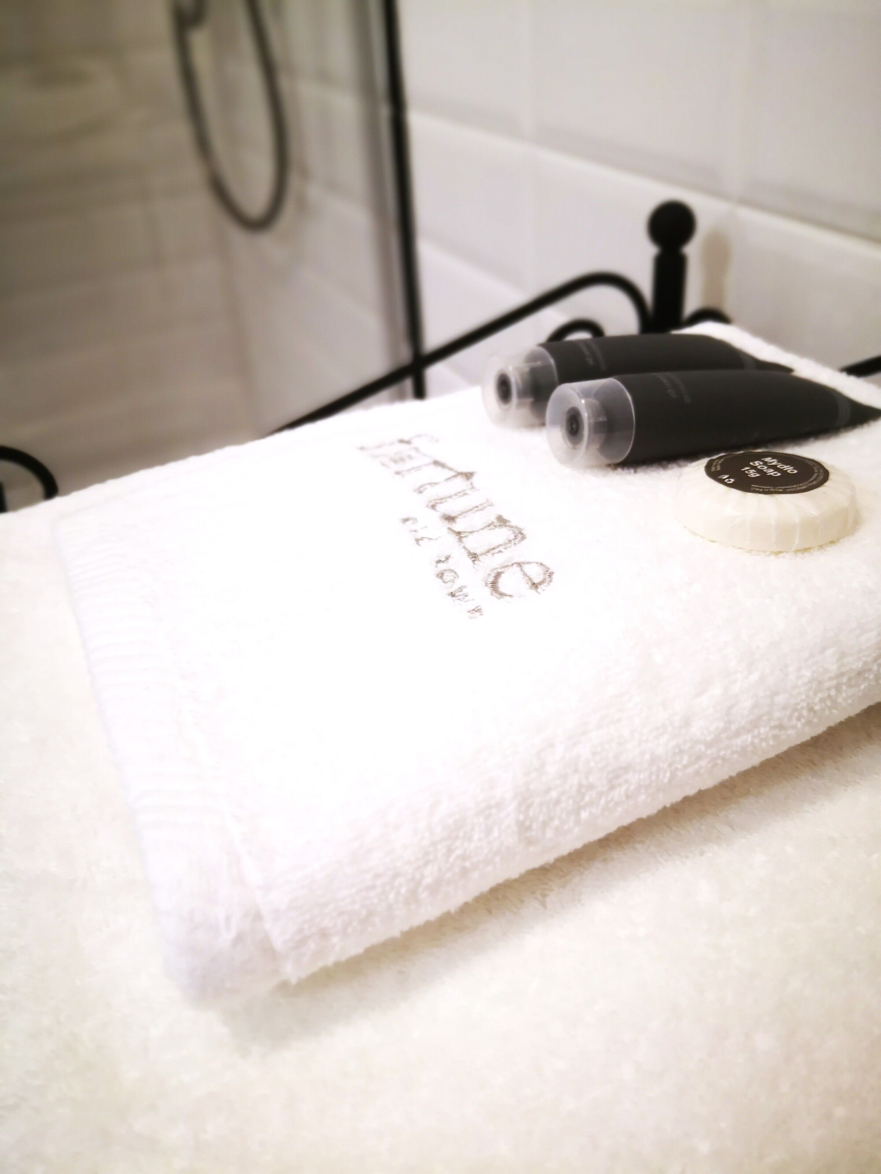 1 bedroom, premium bedding, in-room safe, desk