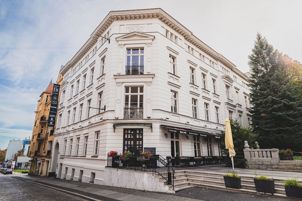 Fortune Old Town boutique aparthotel by null