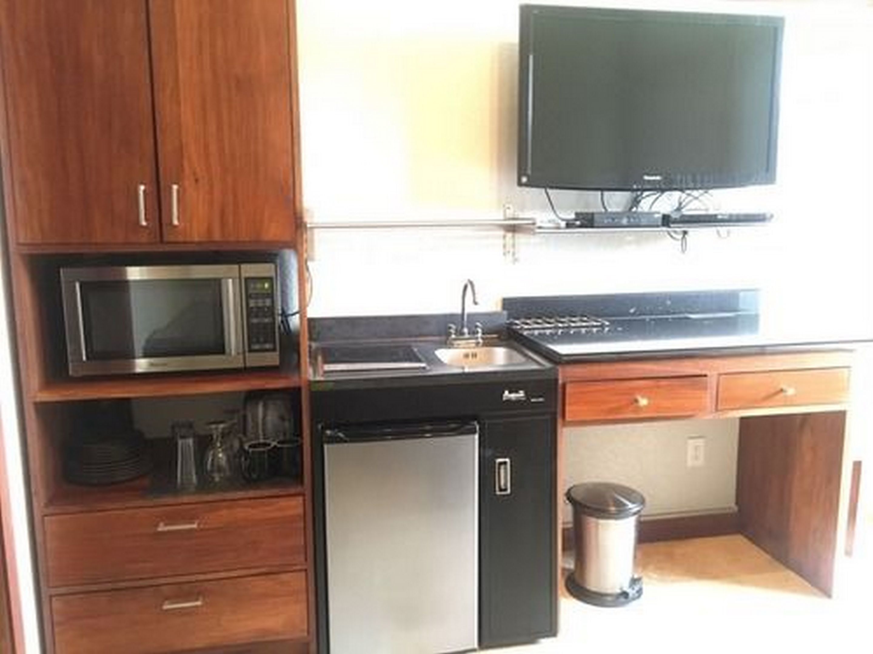 standard suite, balcony, ground floor | premium bedding, in-room safe, individually decorated