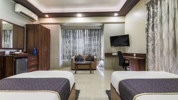 1 bedroom, minibar, in-room safe, desk