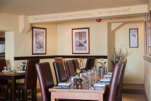 Restaurant - Rose & Crown (Plymouth)