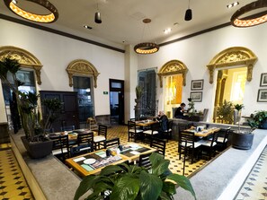 Frühstück, Mittagessen, Abendessen, mexikanische Küche 