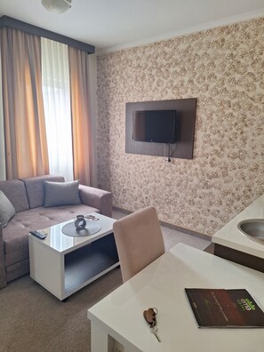 TV - Hotel Ema (Kragujevac)