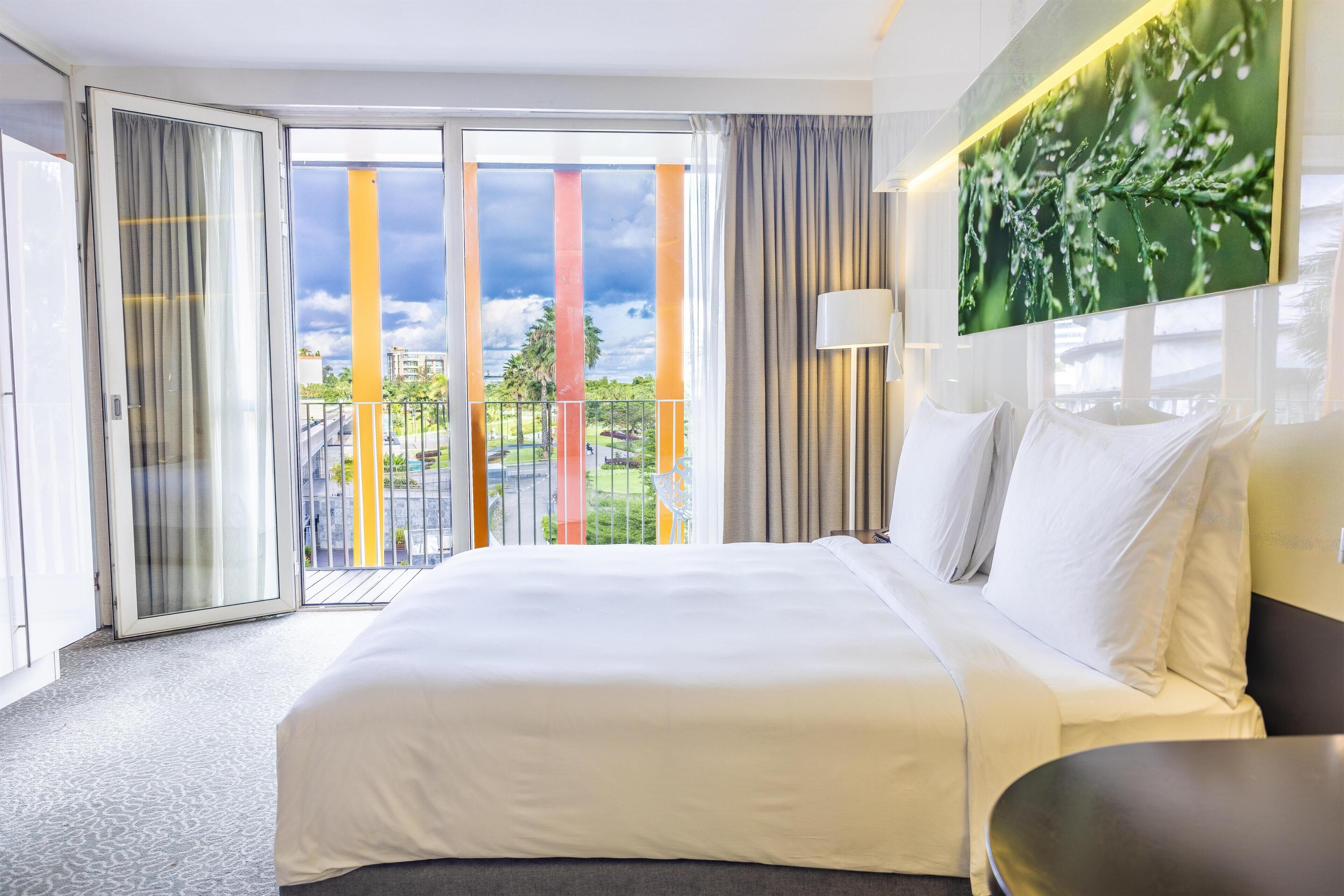 Rom – superior, balkong (Dome View) | Sengetøy av topp kvalitet, minibar, safe på rommet og skrivebord