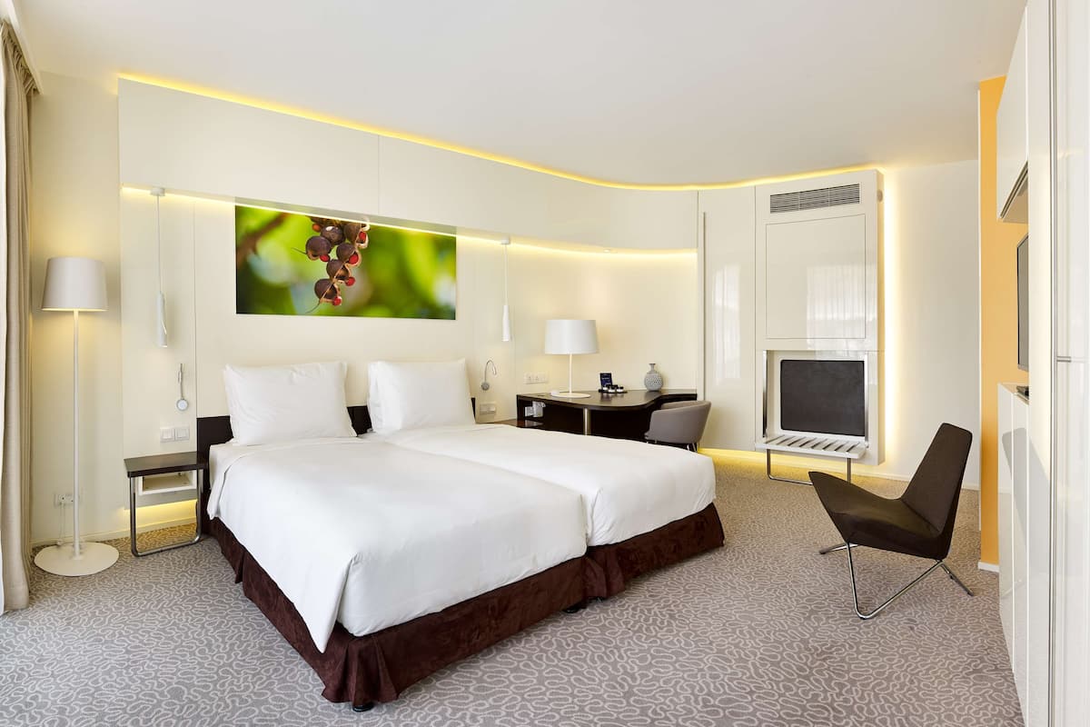 Premium bedding, minibar, in-room safe, desk