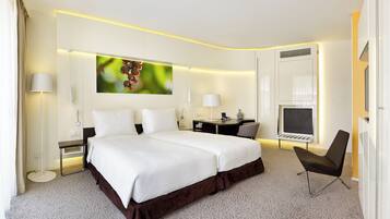 Superior-Zimmer, Balkon | Hochwertige Bettwaren, Minibar, Zimmersafe, Schreibtisch