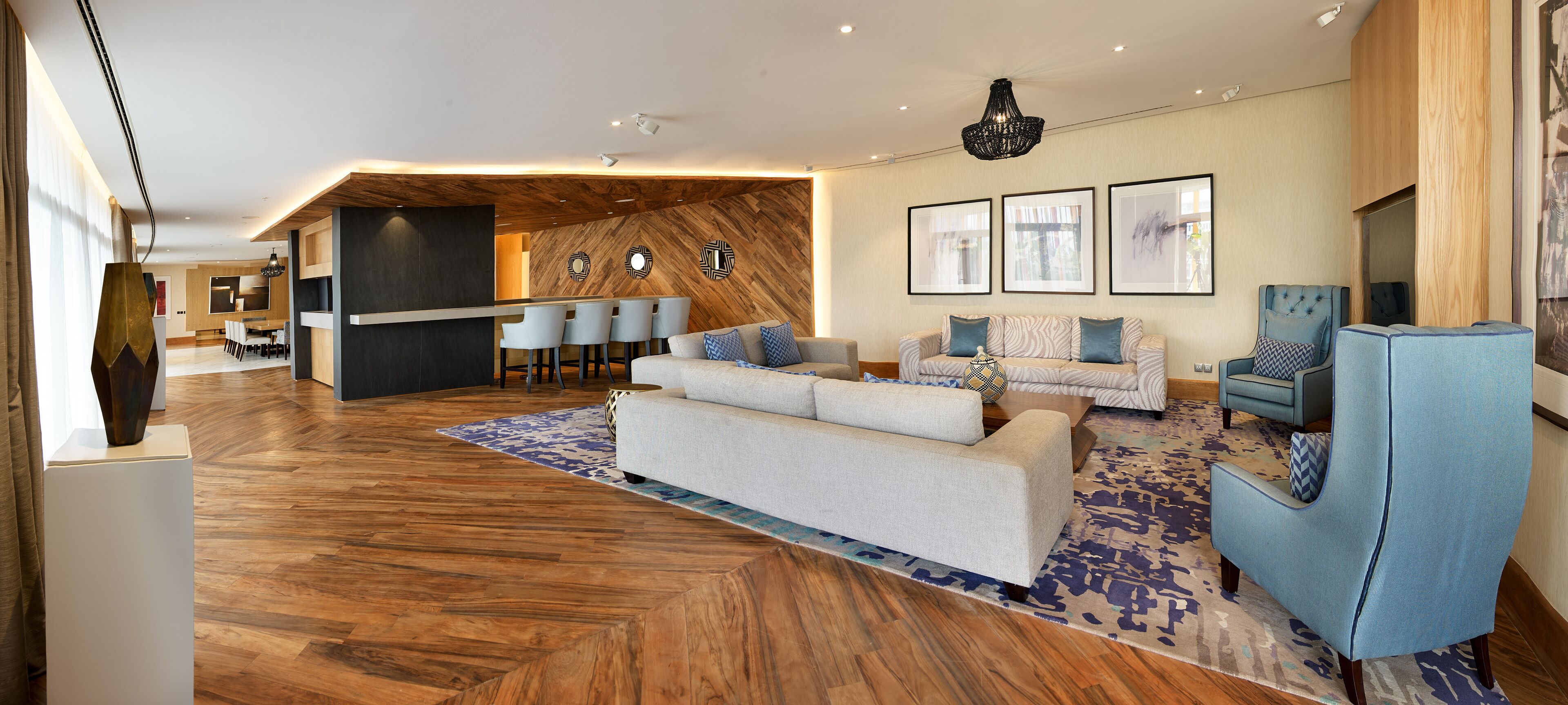 royal suite, 2 bedrooms, terrace (lounge access) | living area | flat-screen tv