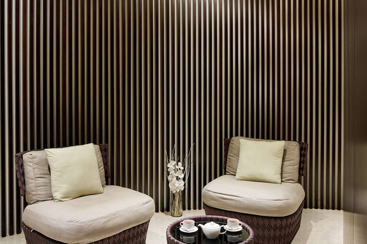 body treatments, body wraps, body scrubs, facials