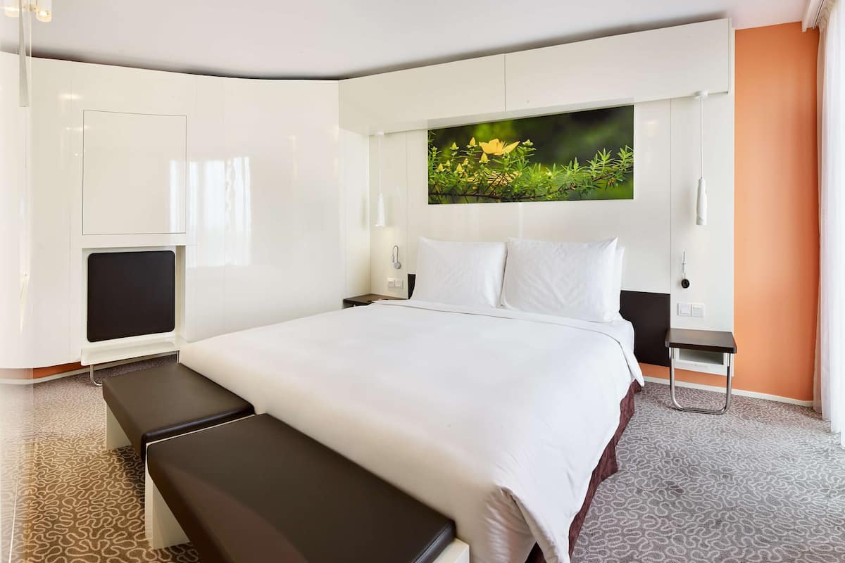 Royal Suite, Terrace (Lounge Access) | Premium bedding, minibar, in-room safe, desk