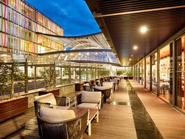 5 restaurants, breakfast, lunch, dinner served; Regional cuisine