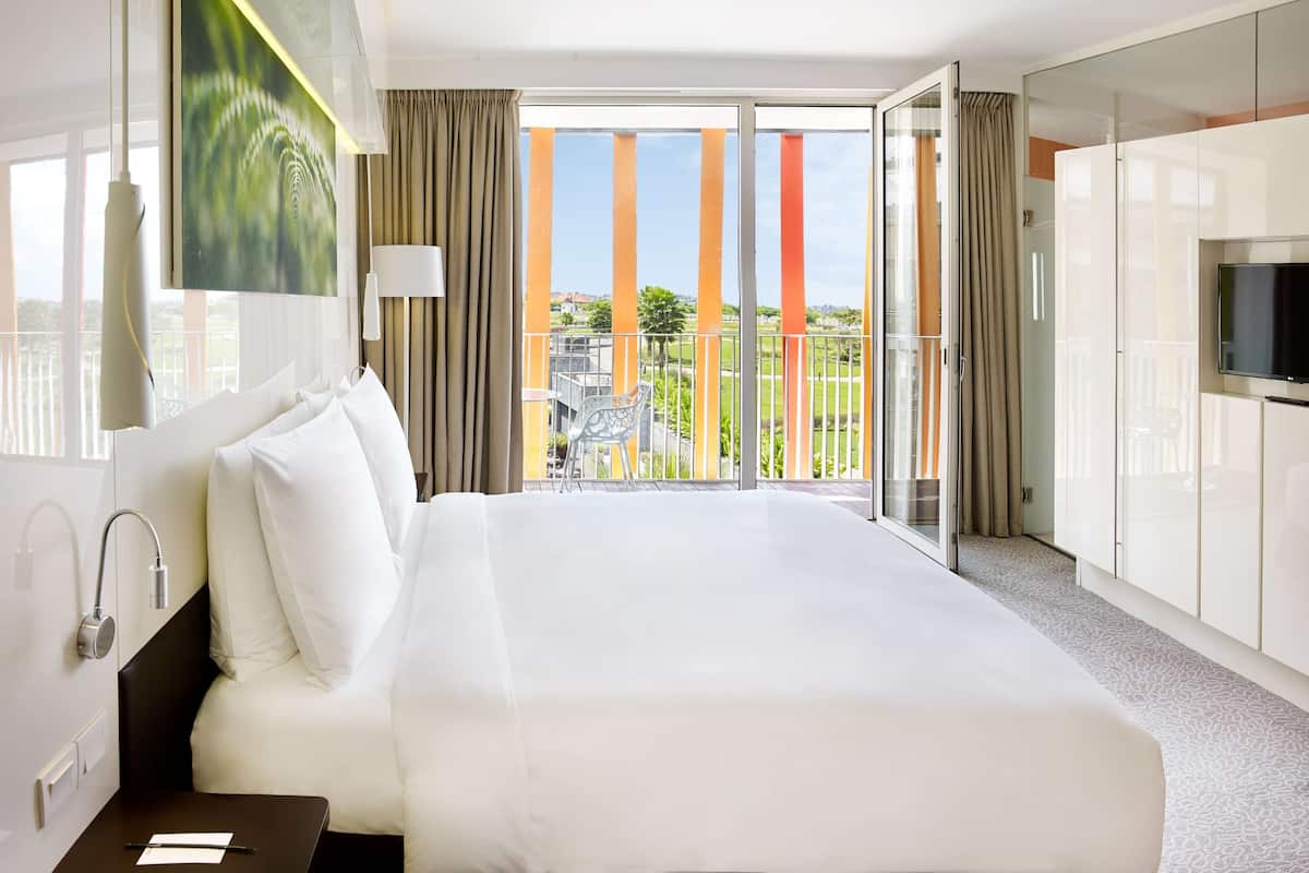 Premium bedding, minibar, in-room safe, desk