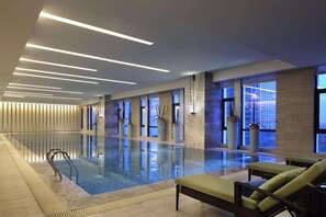 Pool - Wanda Realm Bozhou (Bozhou)