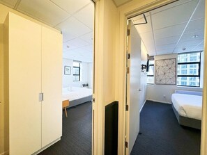 In-room safe, desk, iron/ironing board, free WiFi - Park Hotel Lambton Quay (Wellington)
