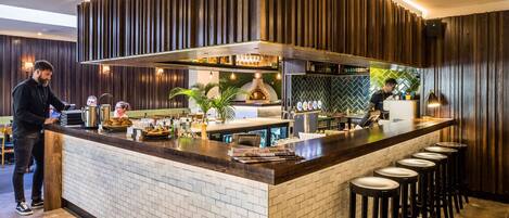 Bar (en la propiedad)