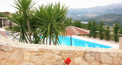 Lagoon View Apartments - Adults Only