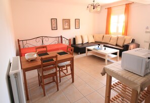 Superior Apartment, 1 Bedroom | Living area