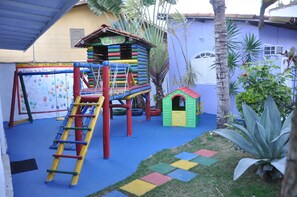 Children's play area - outdoor - Pousada Le Mirage (Búzios)