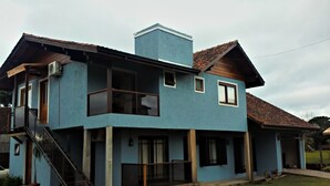 Imej tidak diklasifikasikan, 3 daripada 16, butang