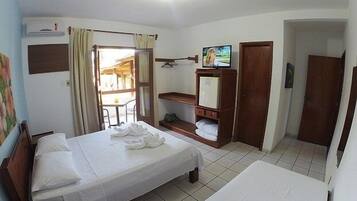 Minibar, caja de seguridad en la habitación y cortinas blackout