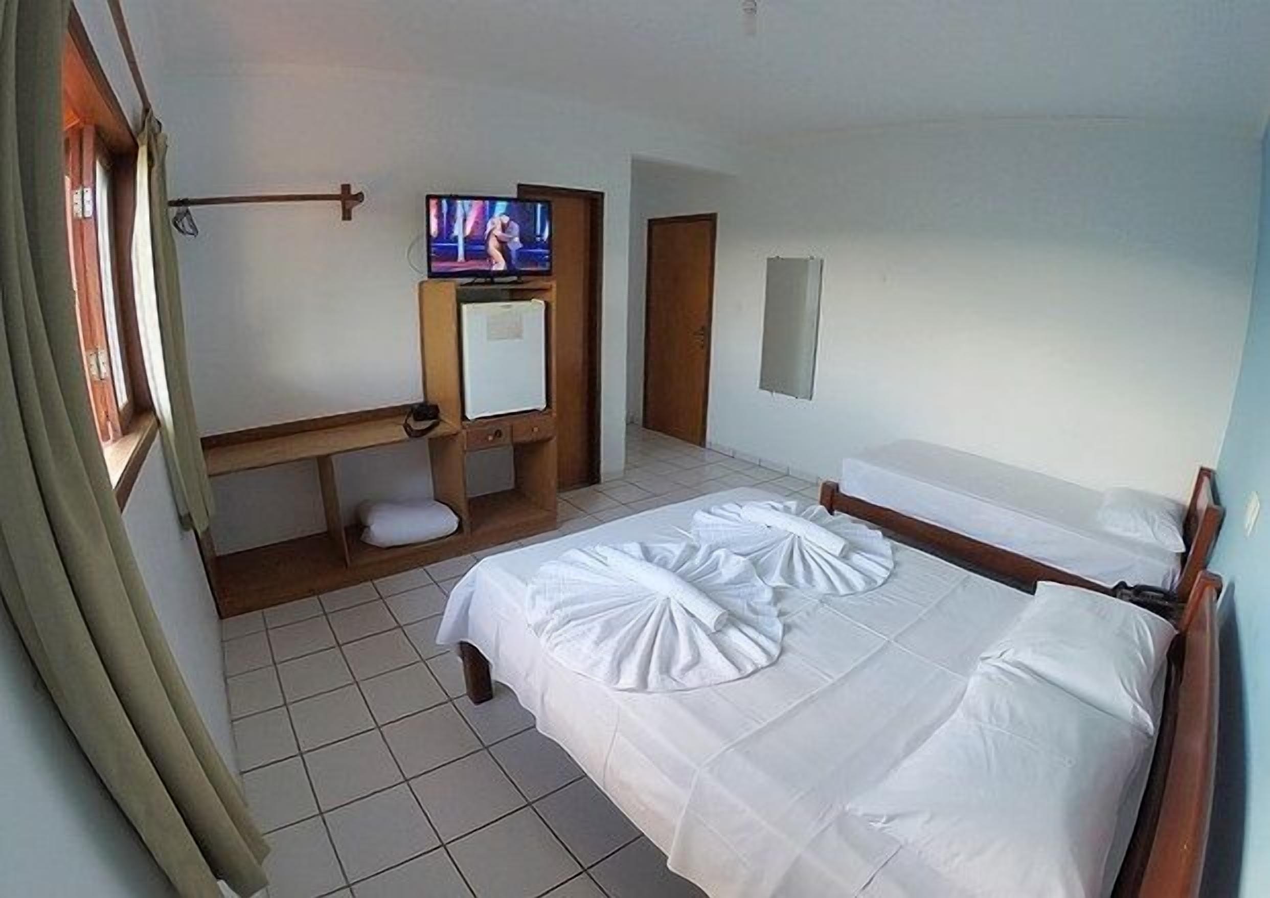 standard room | minibar, in-room safe, blackout curtains, free cots/infant beds