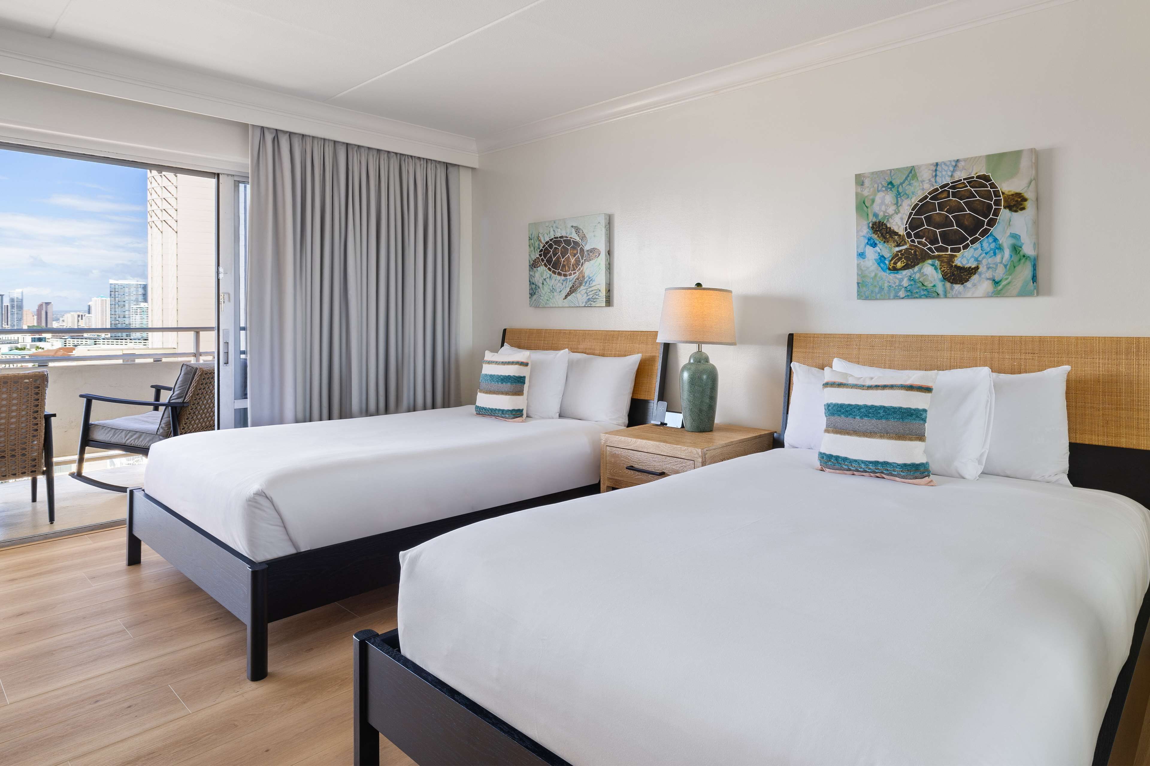 in-room safe, individually decorated, laptop workspace