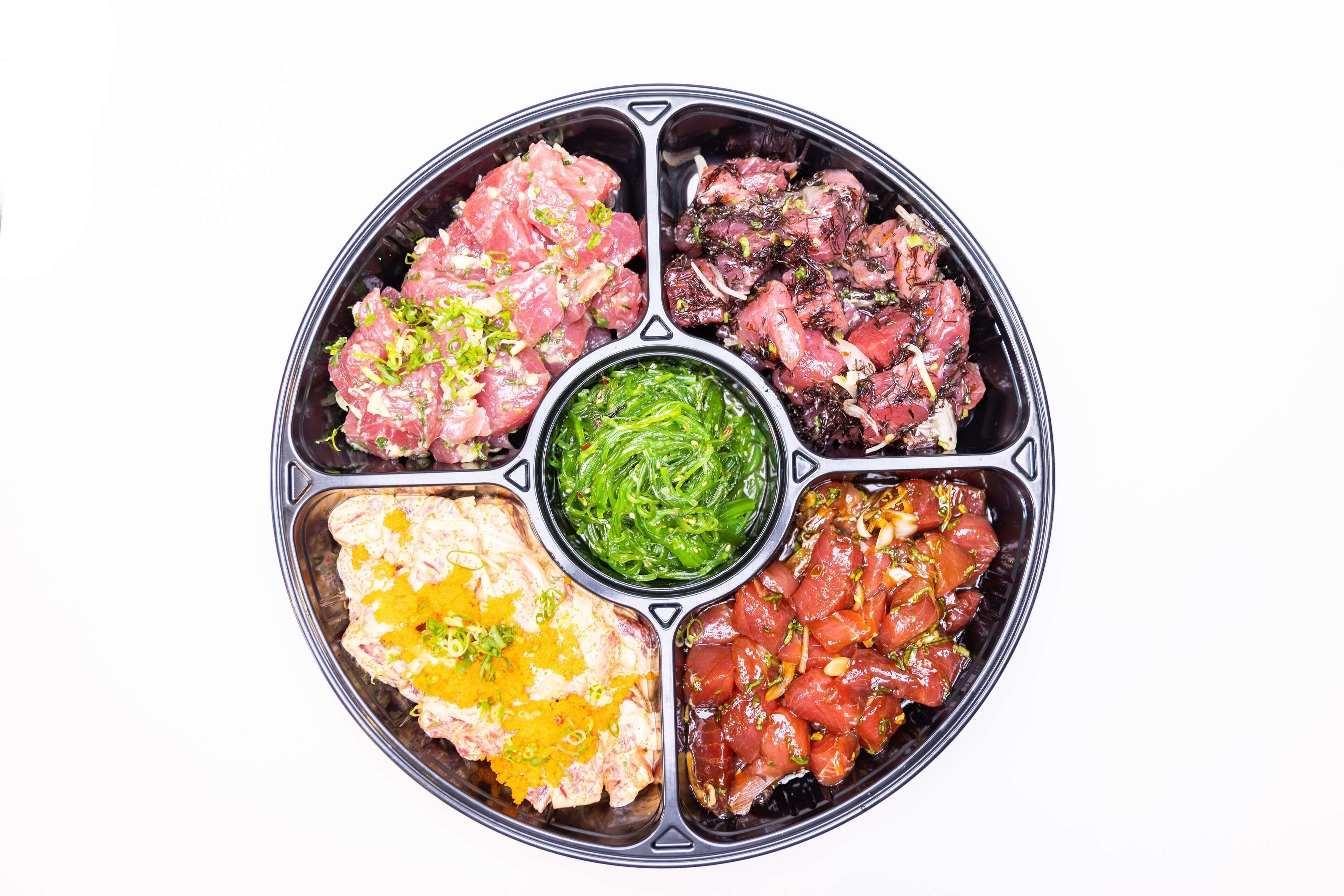 4 restaurants, breakfast, lunch, dinner served; american cuisine