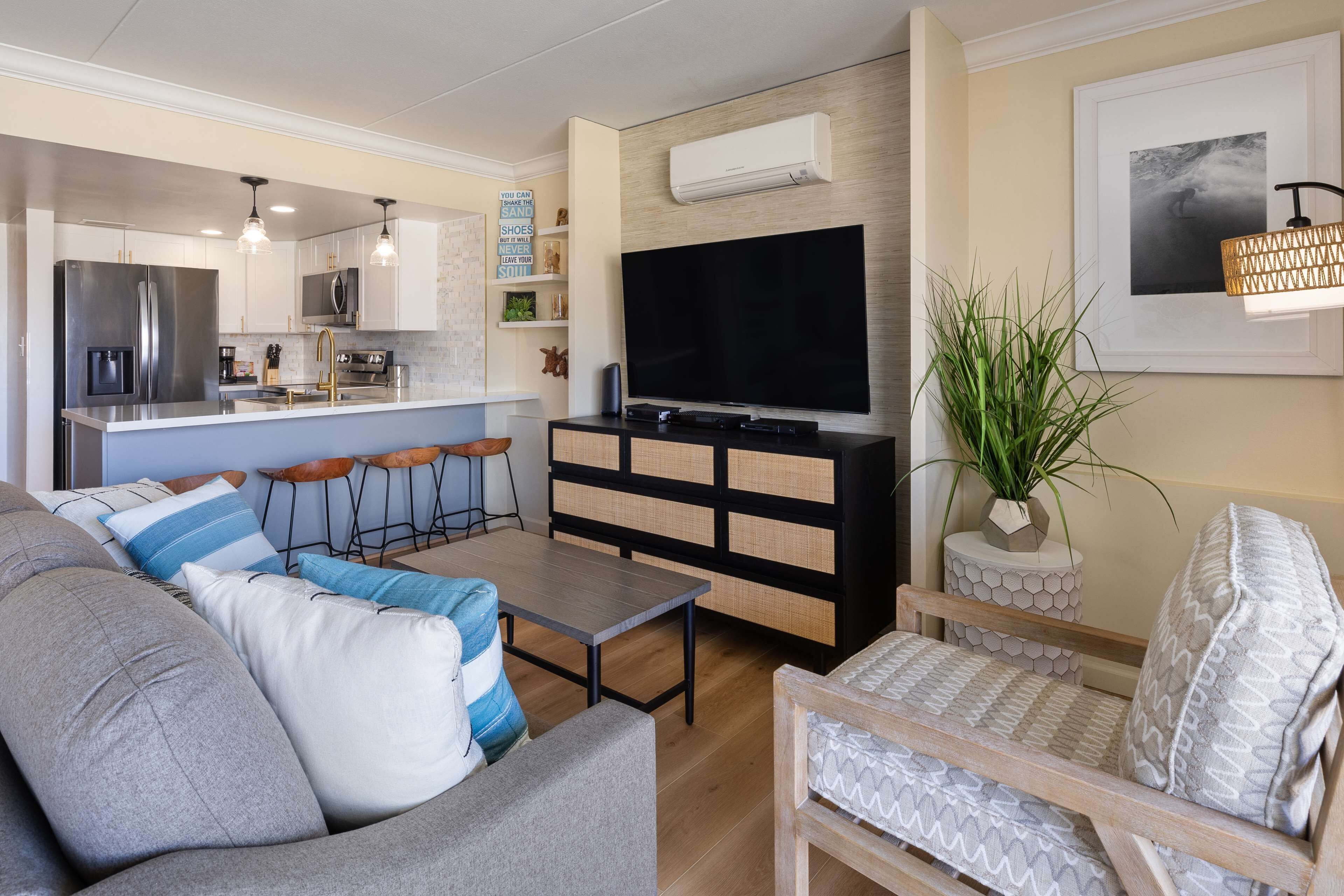 46-inch flat-screen tv with cable channels, tv, dvd player