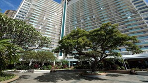 Courtyard - Ilikai Lite (Honolulu)