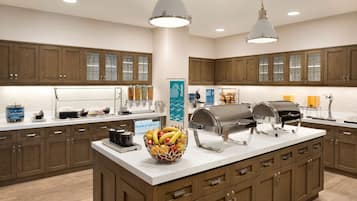 Gratis kontinental frukost varje dag