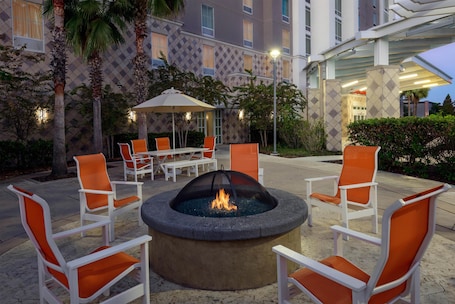 Terrace/patio. Hampton Inn & Suites Tampa Airport Avion Park Westshore