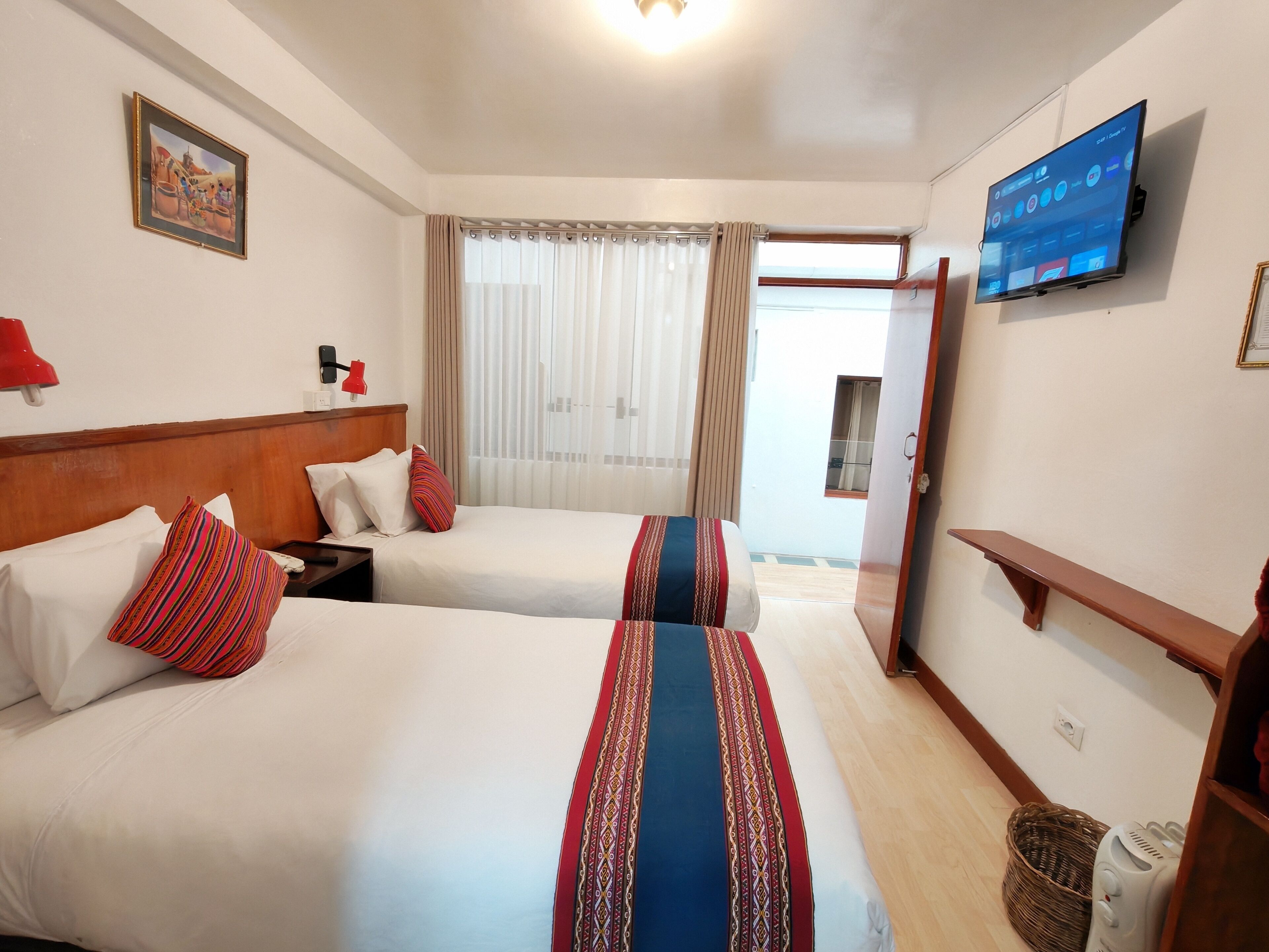 Camera Standard con 2 letti singoli | Copriletto in piuma, una scrivania, postazione laptop, Wi-Fi gratuito