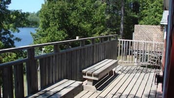 Stuga - 2 sovrum (Cabin #4) | Terrass/Patio