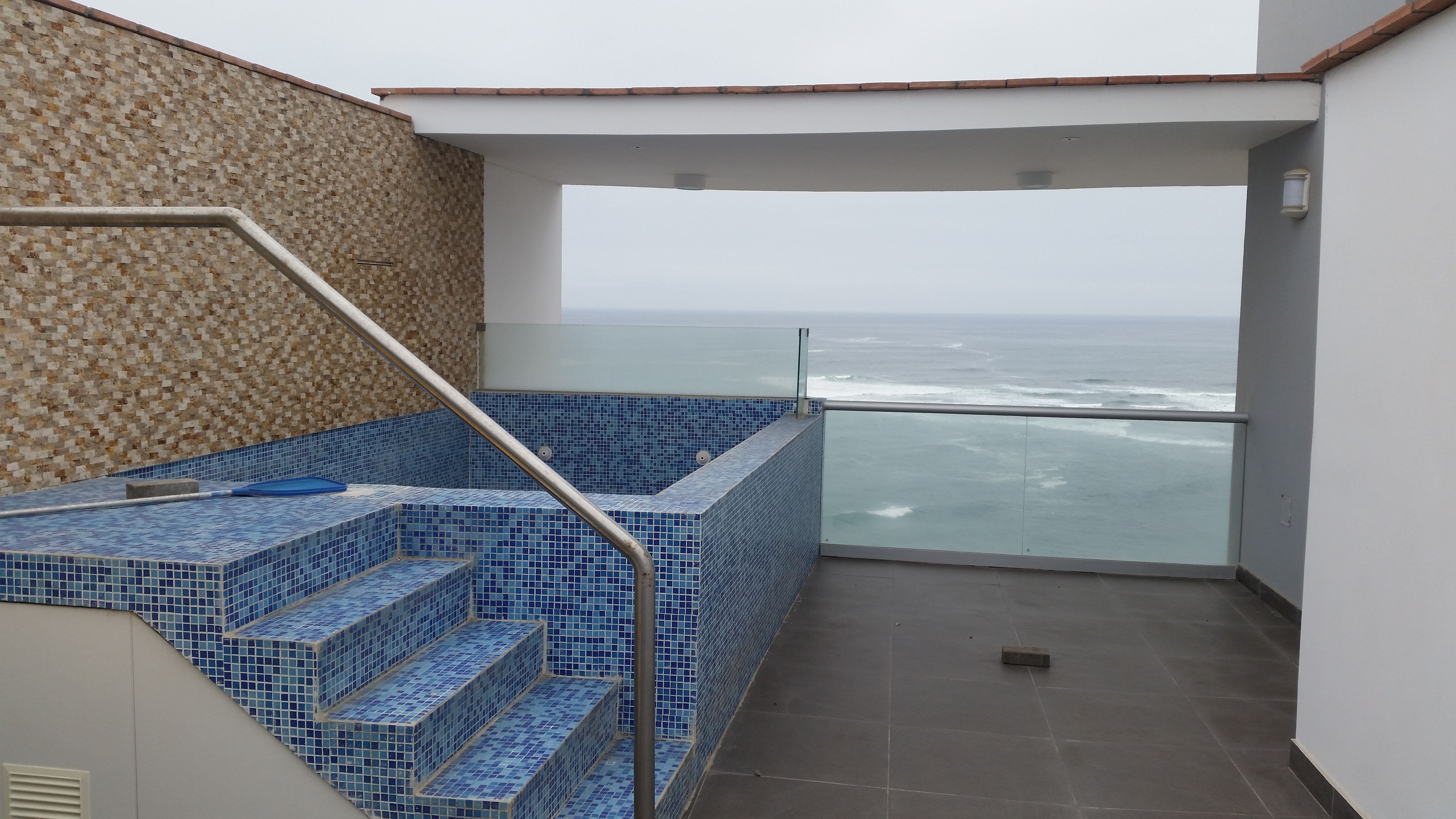 ห้องดีลักซ์ดูเพล็กซ์, 3 ห้องนอน | ลานระเบียง/นอกชาน