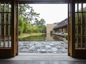 Interior entrance - Numazu Club (Numazu)