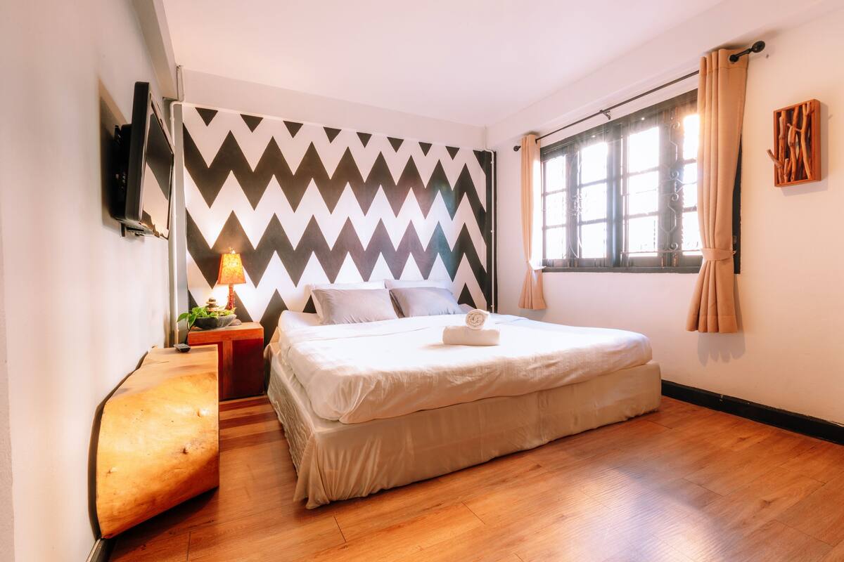Premium bedding, individually decorated, rollaway beds, free WiFi