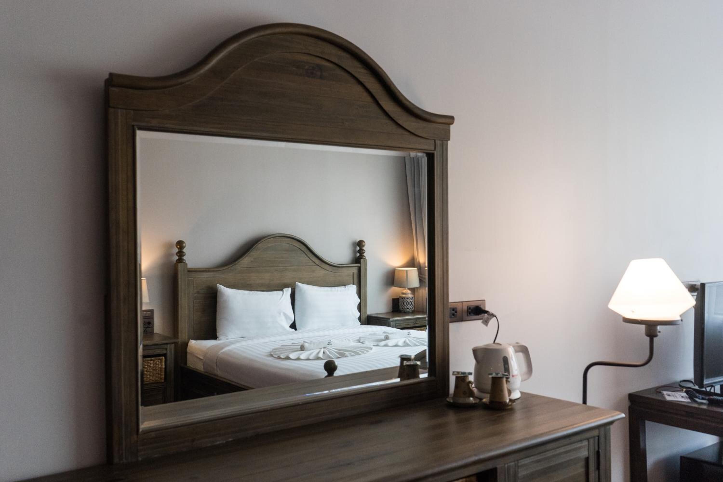 Caja de seguridad en la habitación, escritorio y wifi gratis 