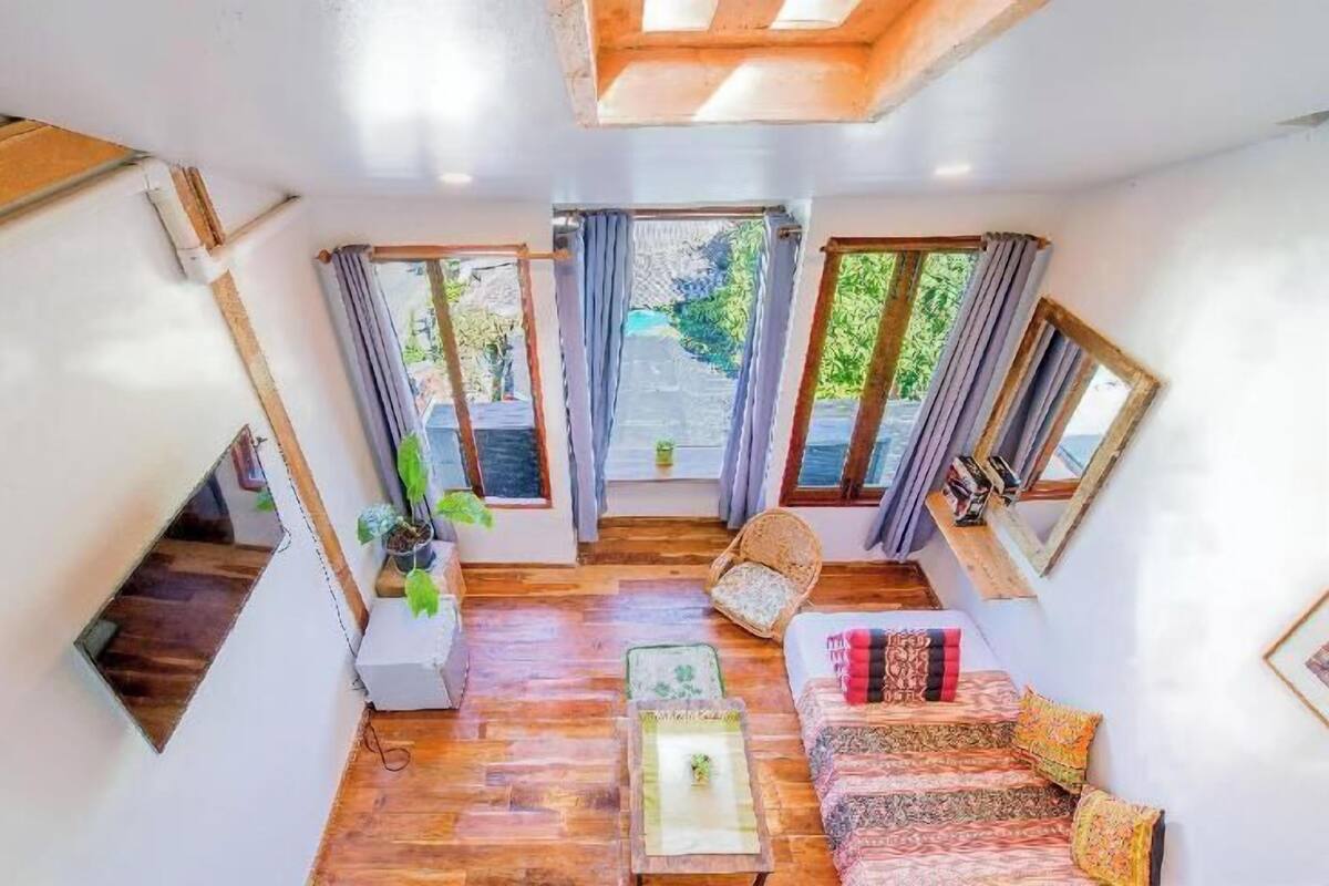 Desk, blackout drapes, free WiFi