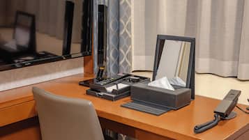 Down comforters, in-room safe, blackout drapes, free WiFi