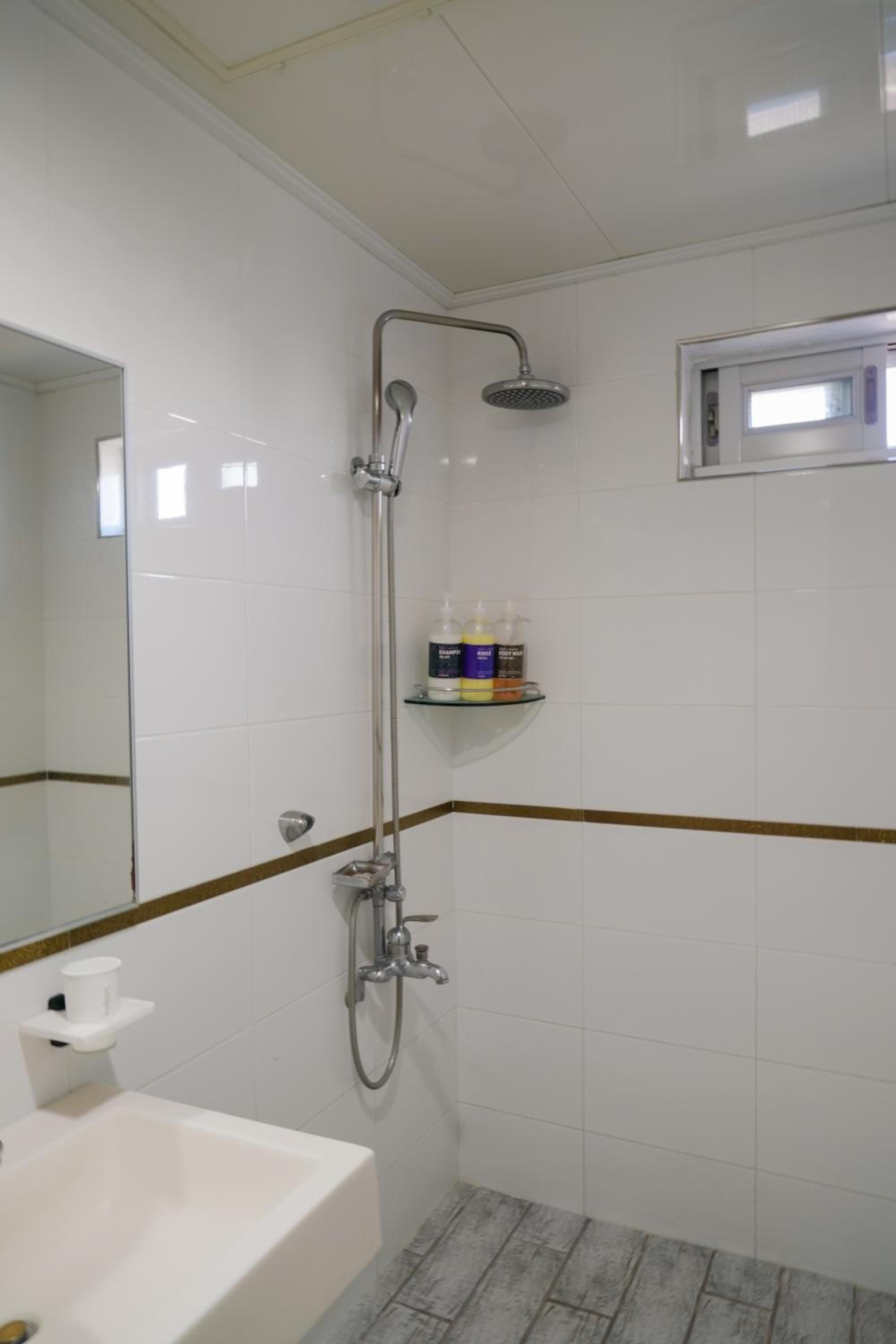 shower, free toiletries, hair dryer, slippers