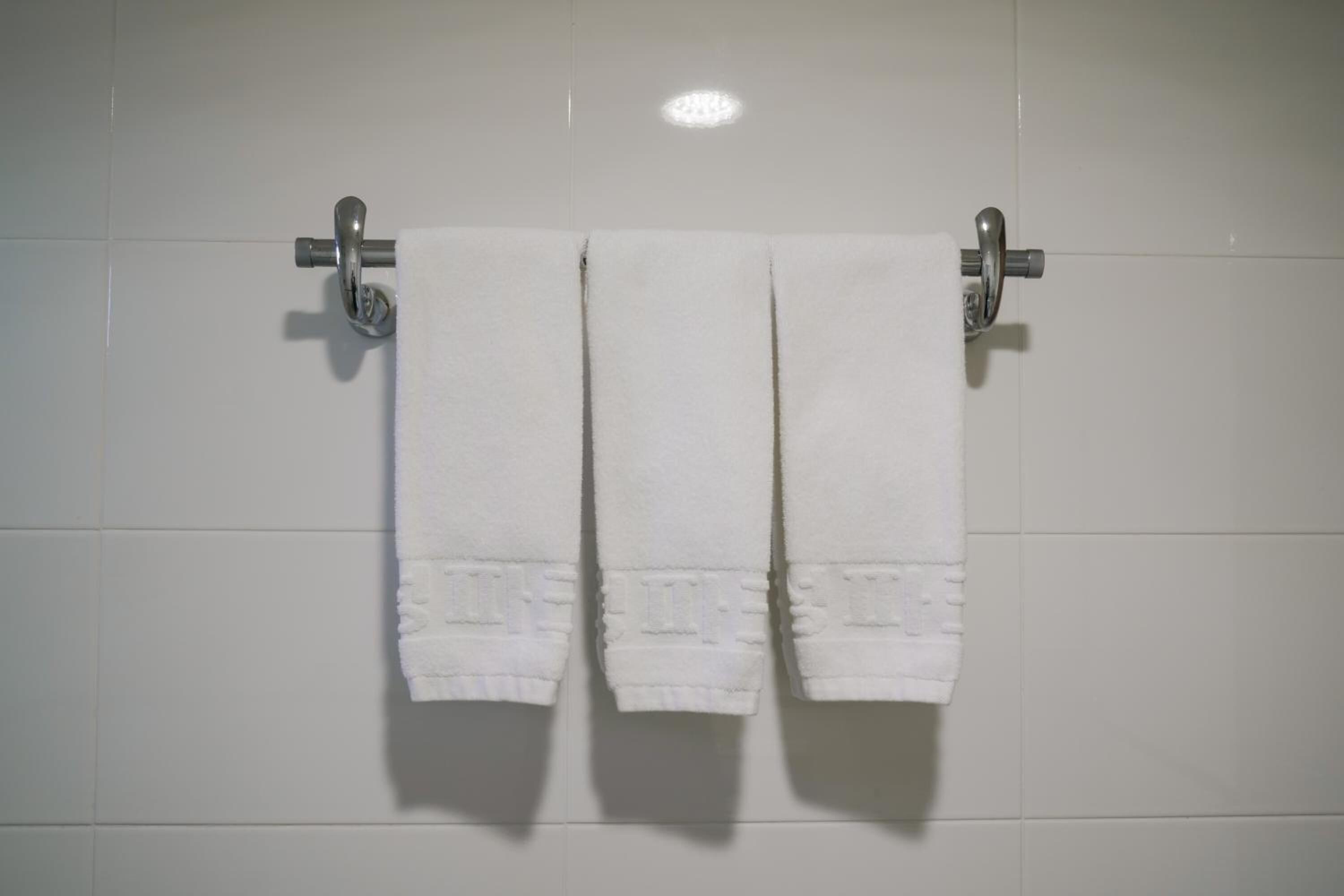 shower, free toiletries, hair dryer, slippers