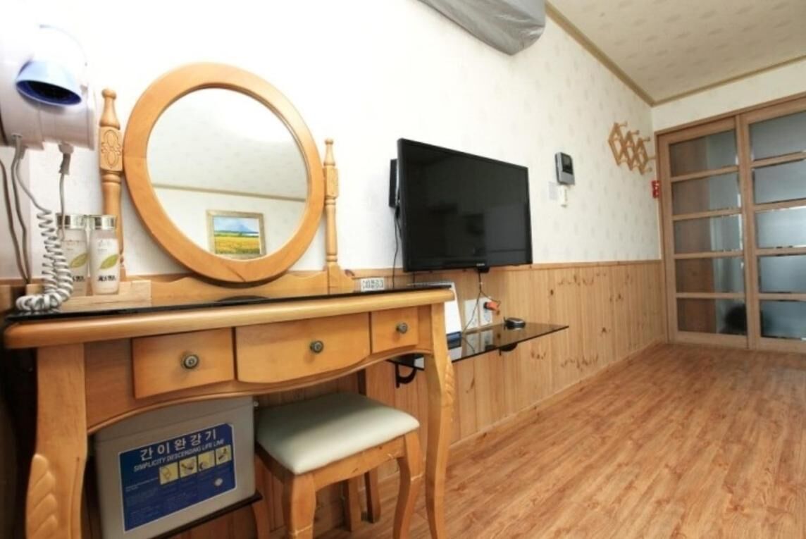 1 bedroom, blackout curtains, iron/ironing board, free wifi