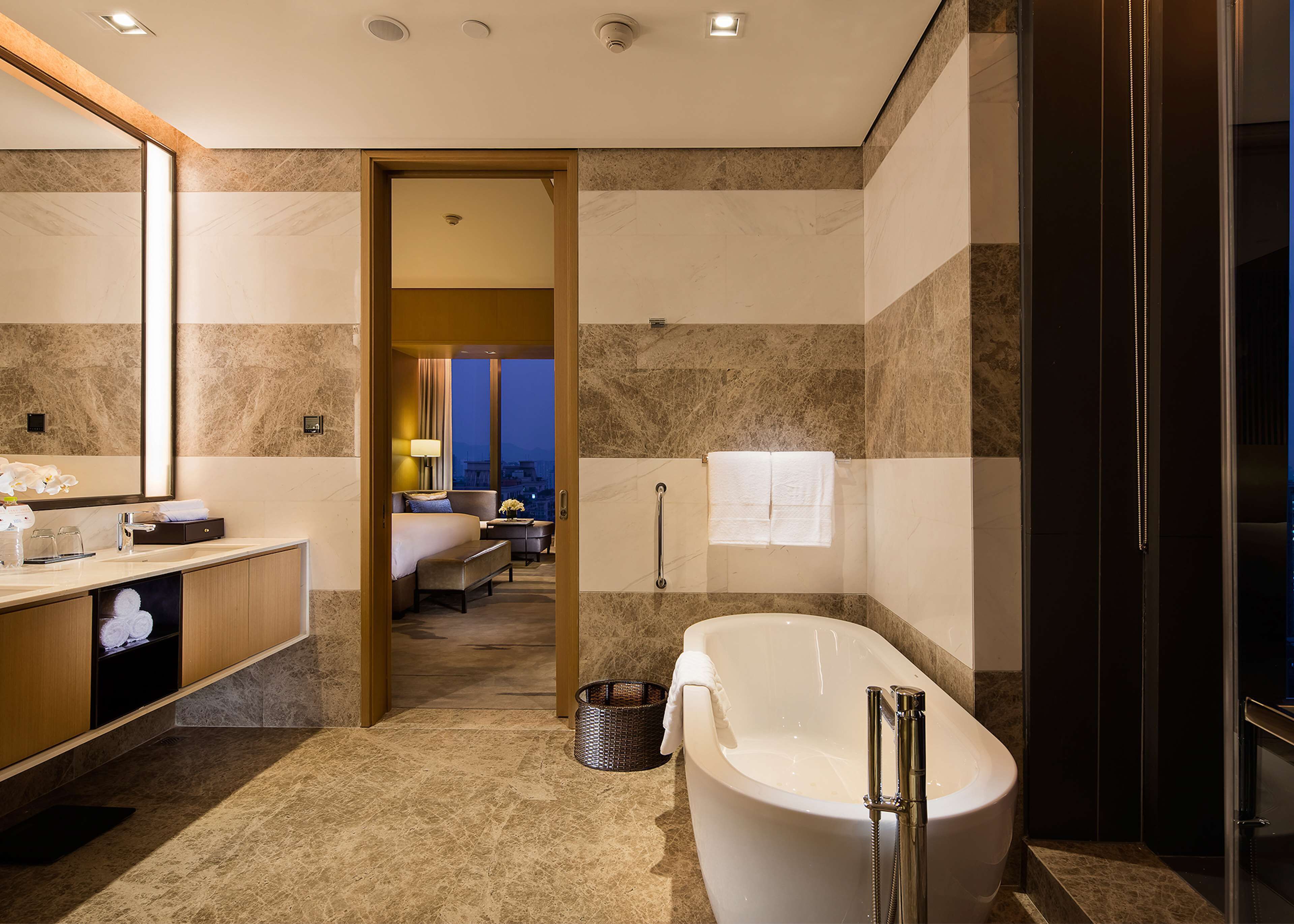 Suite, 1 cama King size | Baño